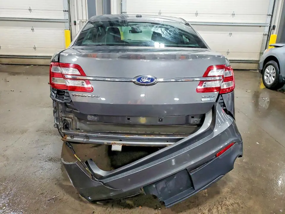 2015 FORD TAURUS SEL  