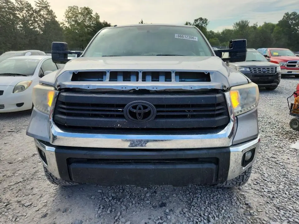 2016 TOYOTA TUNDRA SR5  