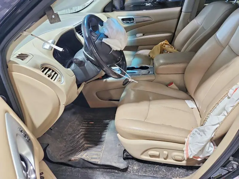 2017 NISSAN PATHFINDER SL  