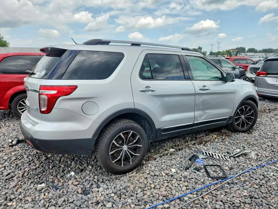 2015 FORD EXPLORER XLT  