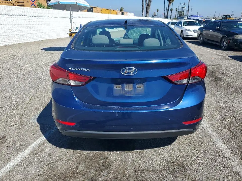 2015 HYUNDAI ELANTRA SE  