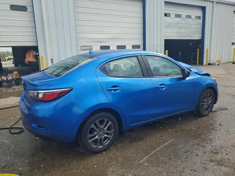 2019 TOYOTA YARIS LE  