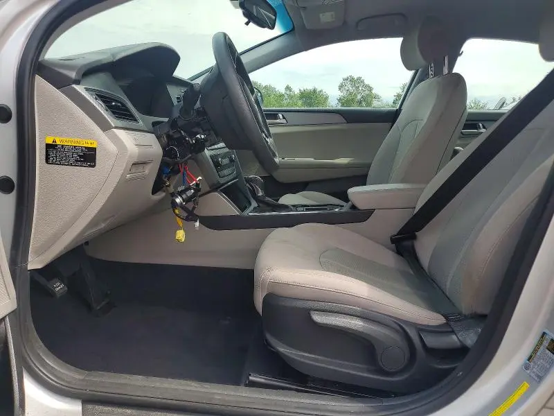 2017 HYUNDAI SONATA SE  
