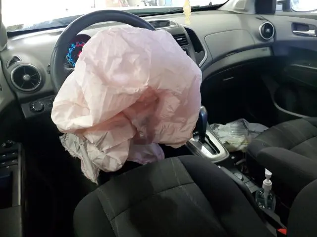 2014 CHEVROLET SONIC LT  