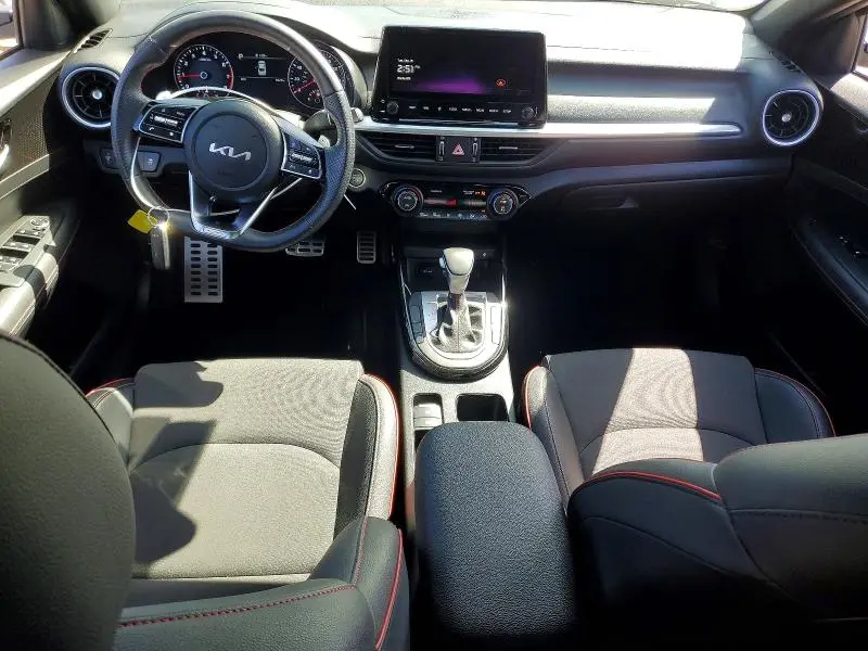 2023 KIA FORTE GT  