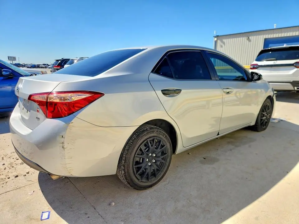 2018 TOYOTA COROLLA LE  