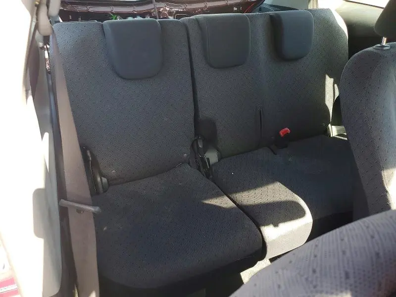 2010 TOYOTA YARIS BASE  