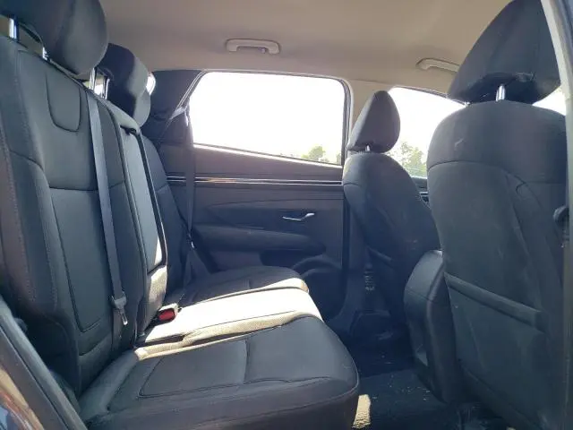 2023 HYUNDAI TUCSON SE  