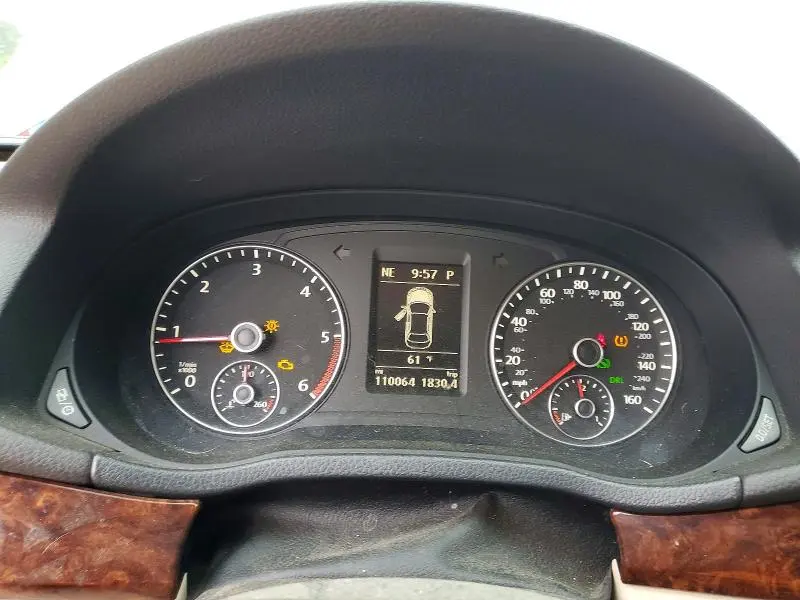 2013 VOLKSWAGEN PASSAT SEL  