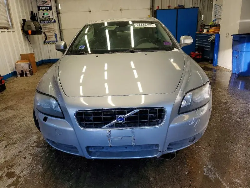 2010 VOLVO C70 T5  