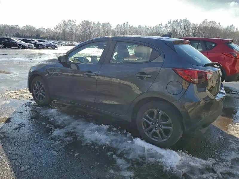 2020 TOYOTA YARIS LE  