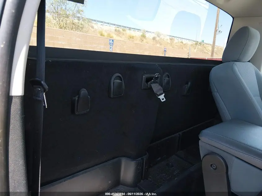 2017 RAM 1500 TRADESMAN  4X2 8' BOX