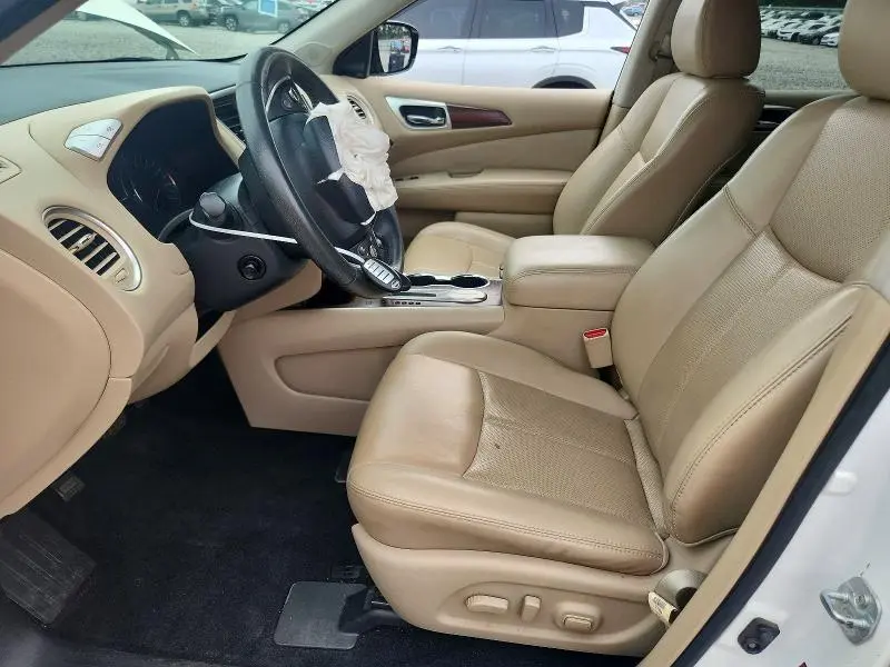 2017 NISSAN PATHFINDER PLATINUM  