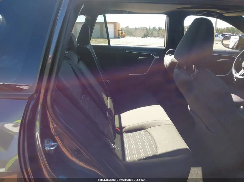 2023 TOYOTA RAV4 HYBRID SE