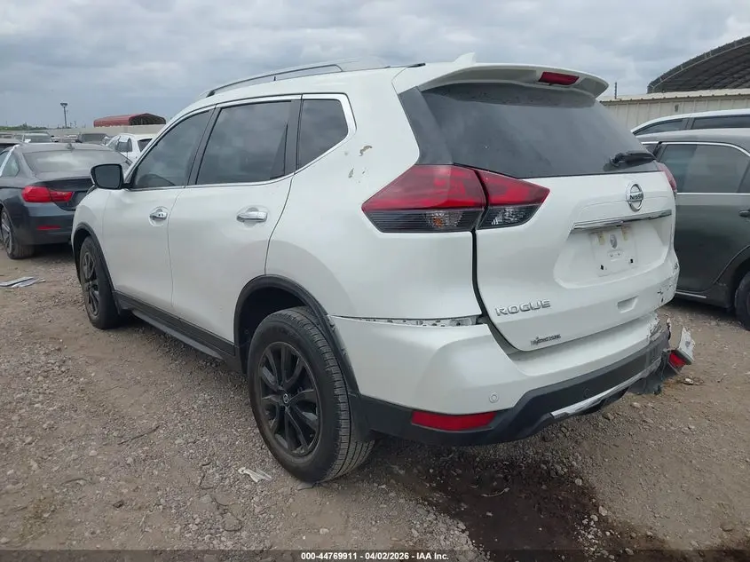 2019 NISSAN ROGUE SV
