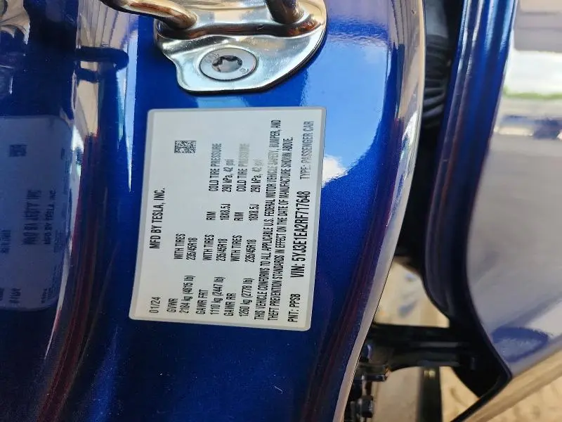 2024 TESLA MODEL 3   