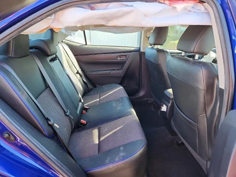 2019 TOYOTA COROLLA SE  