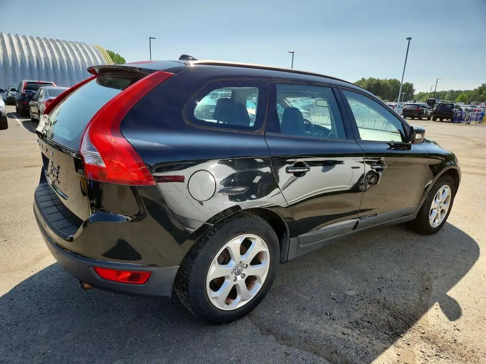 2013 VOLVO XC60 3.2  