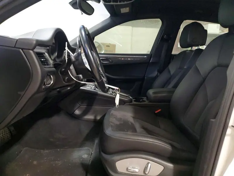 2015 PORSCHE MACAN S  