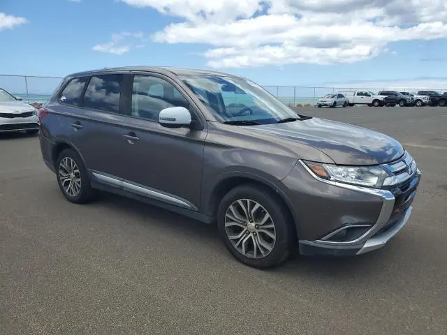 2017 MITSUBISHI OUTLANDER ES  