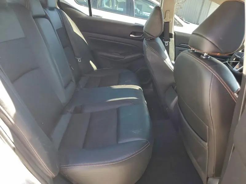 2022 NISSAN ALTIMA SR  