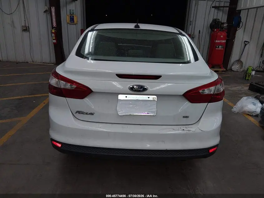 2014 FORD FOCUS SE