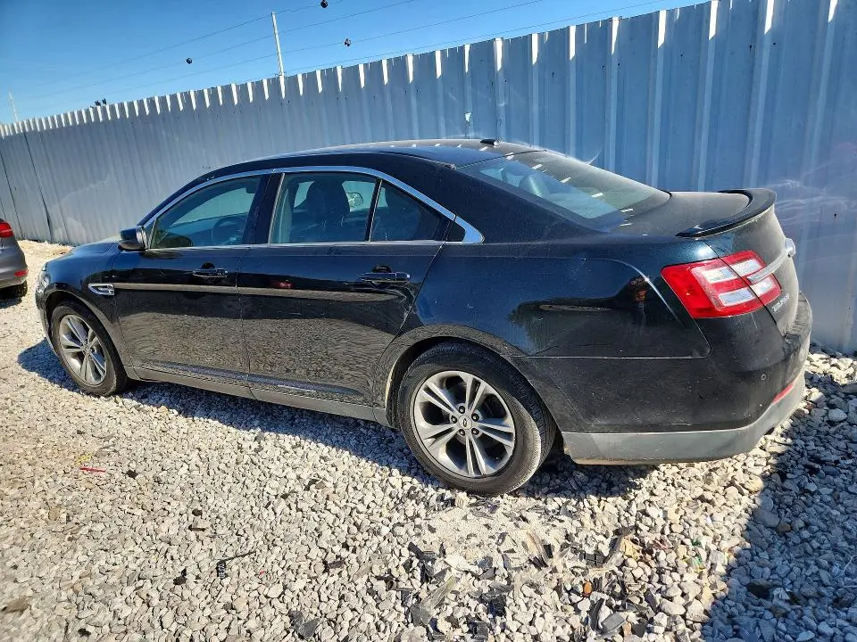2015 FORD TAURUS SEL  