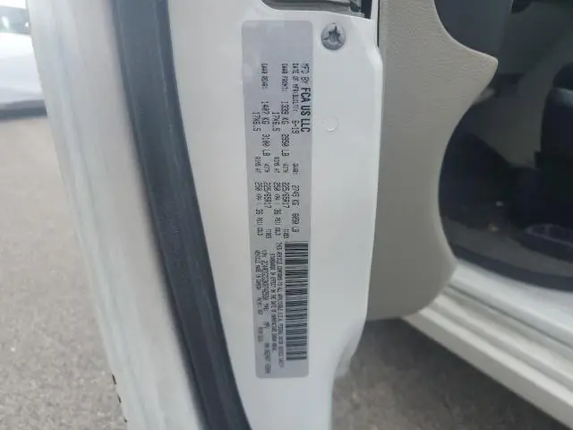 2019 DODGE GRAND CARAVAN SXT  