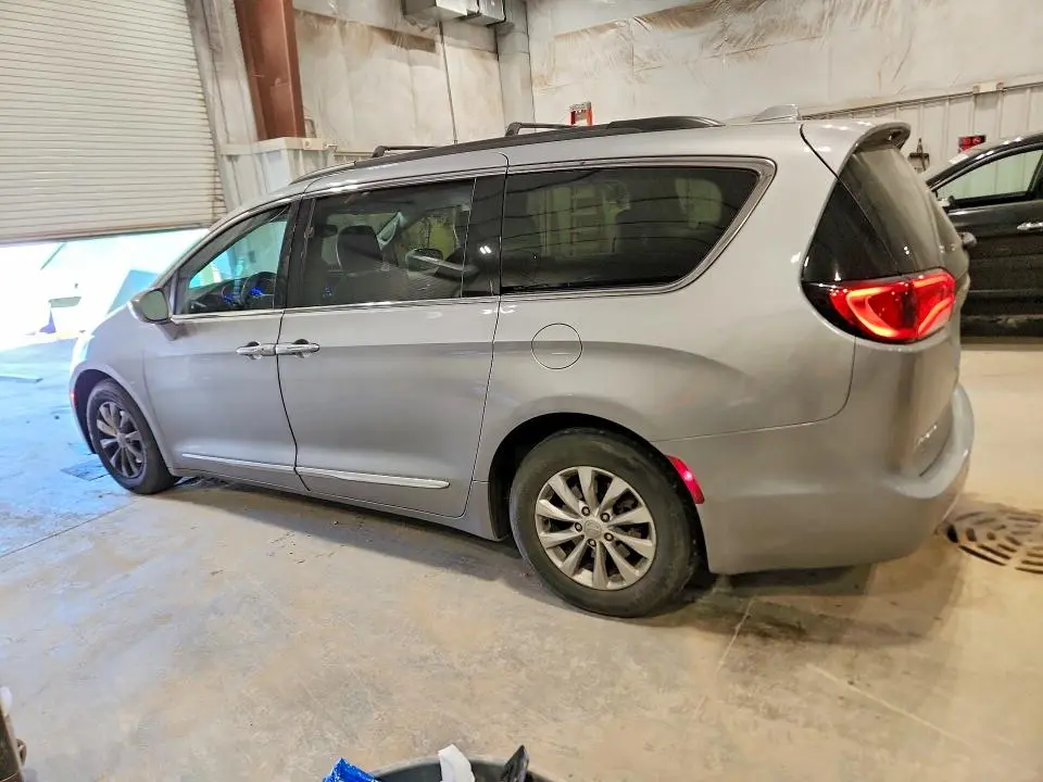 2017 CHRYSLER PACIFICA TOURING L  