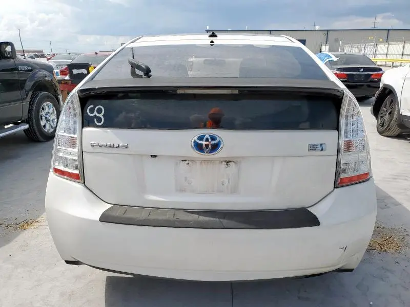 2010 TOYOTA PRIUS   