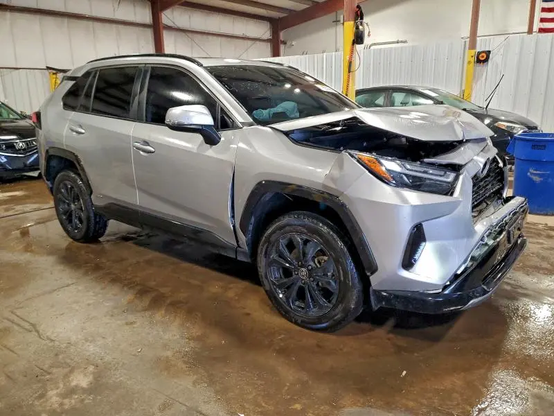 2023 TOYOTA RAV4 SE  