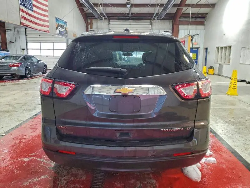2016 CHEVROLET TRAVERSE LT  