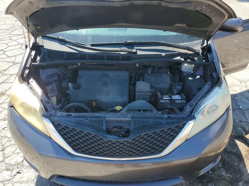 2012 TOYOTA SIENNA XLE 8-PASSENGER  