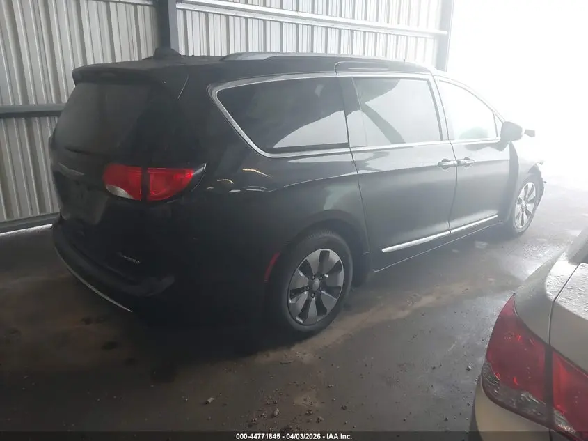 2018 CHRYSLER PACIFICA HYBRID LIMITED