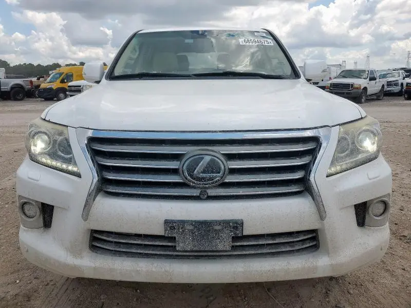 2015 LEXUS LX 570  