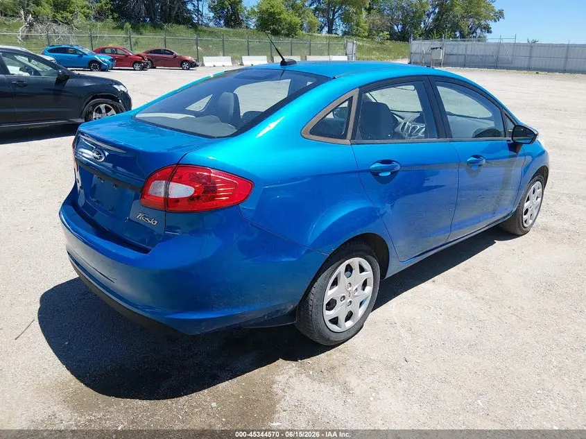 2013 FORD FIESTA SE