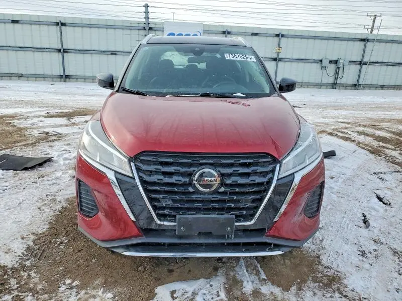 2021 NISSAN KICKS SV  