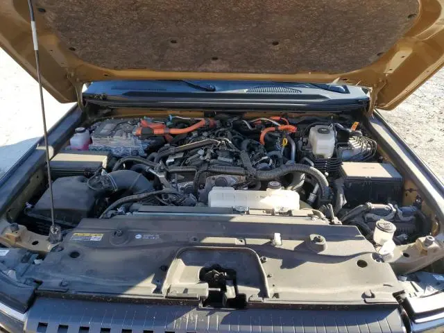 2024 TOYOTA LAND CRUISER BASE  