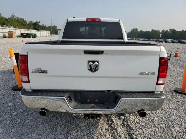 2016 RAM 1500 SLT  