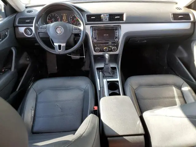 2012 VOLKSWAGEN PASSAT SE  