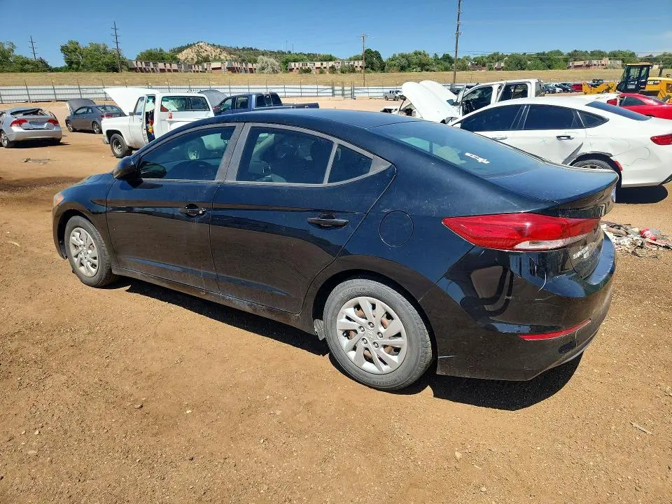 2018 HYUNDAI ELANTRA SE  