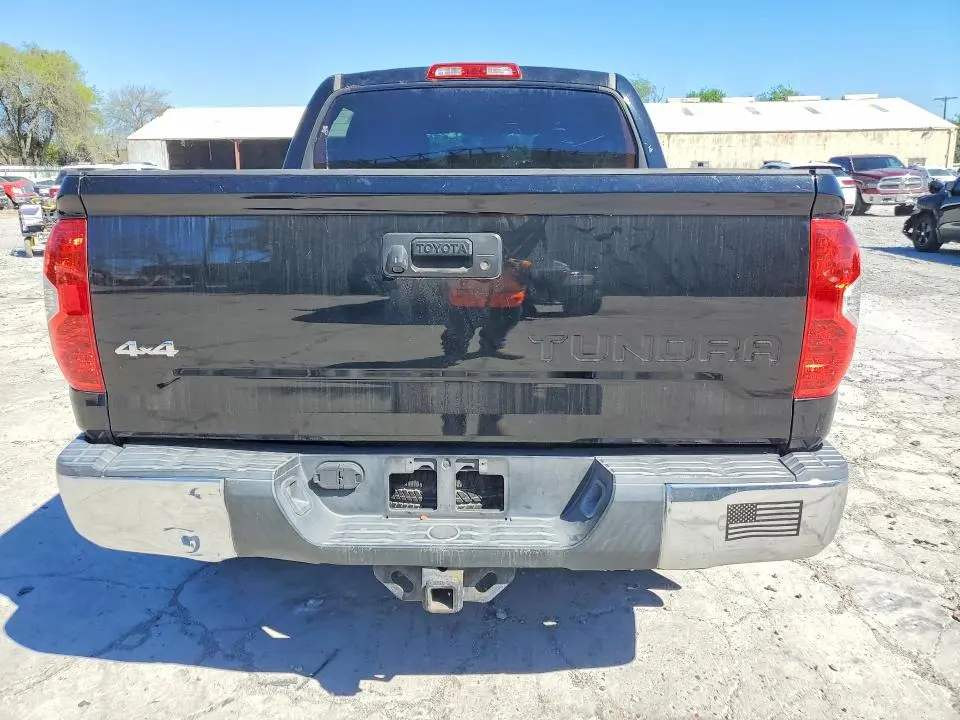 2014 TOYOTA TUNDRA SR5  