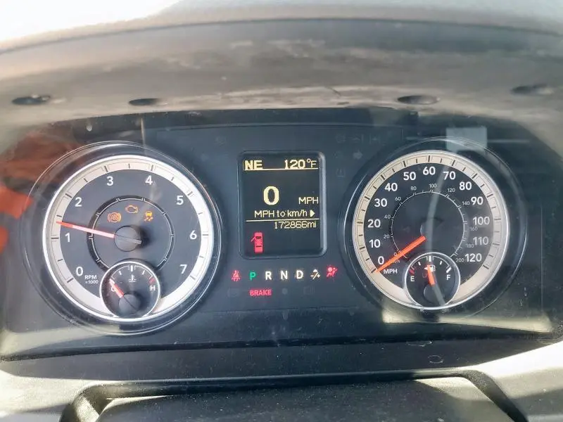 2016 RAM 1500 SLT  