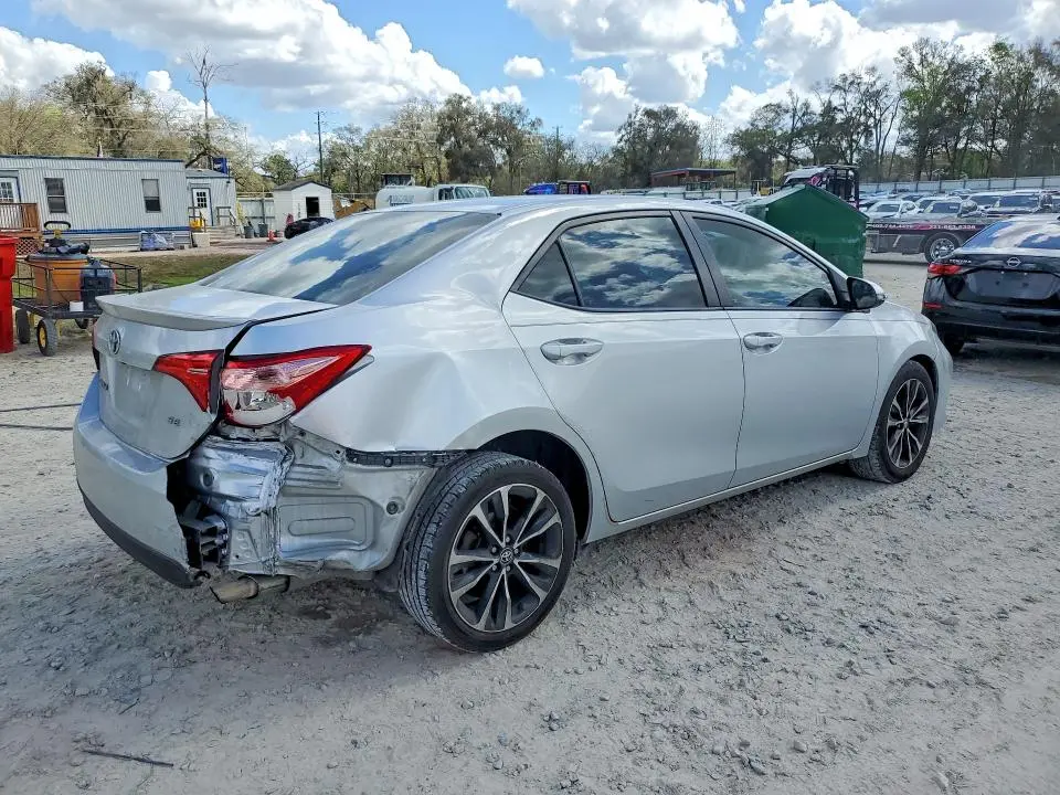 2017 TOYOTA COROLLA SE  