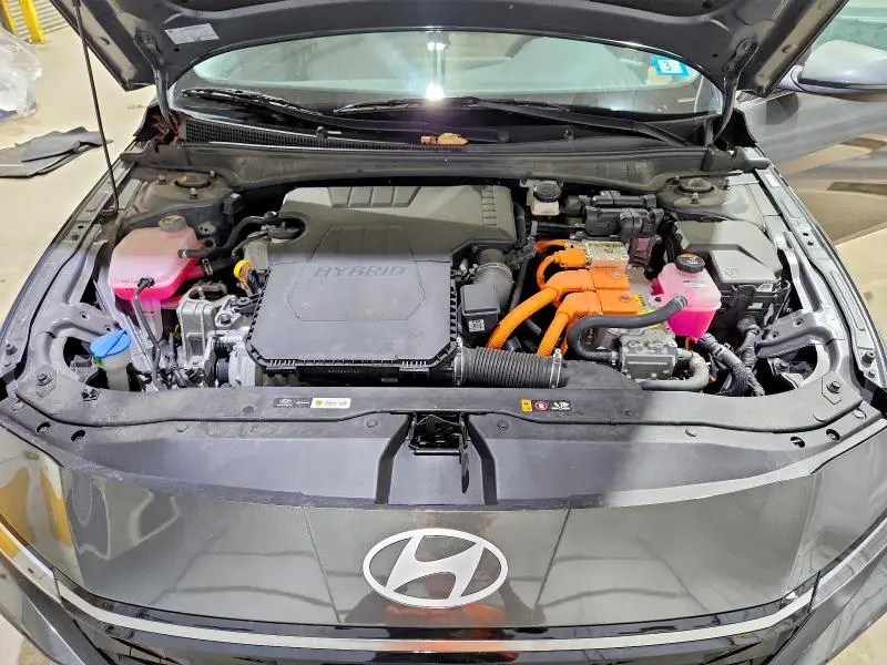 2024 HYUNDAI ELANTRA LIMITED  