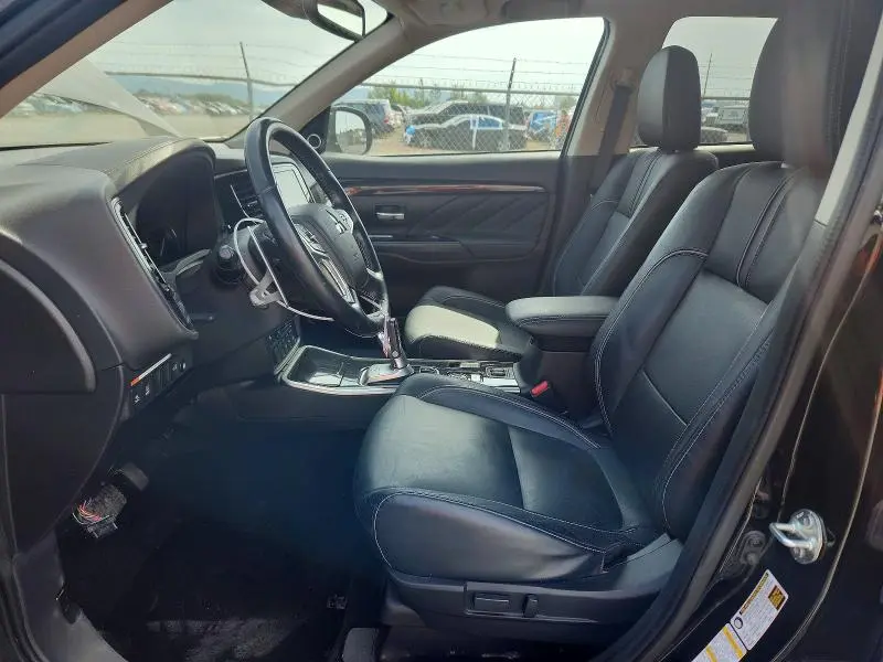2018 MITSUBISHI OUTLANDER SE  