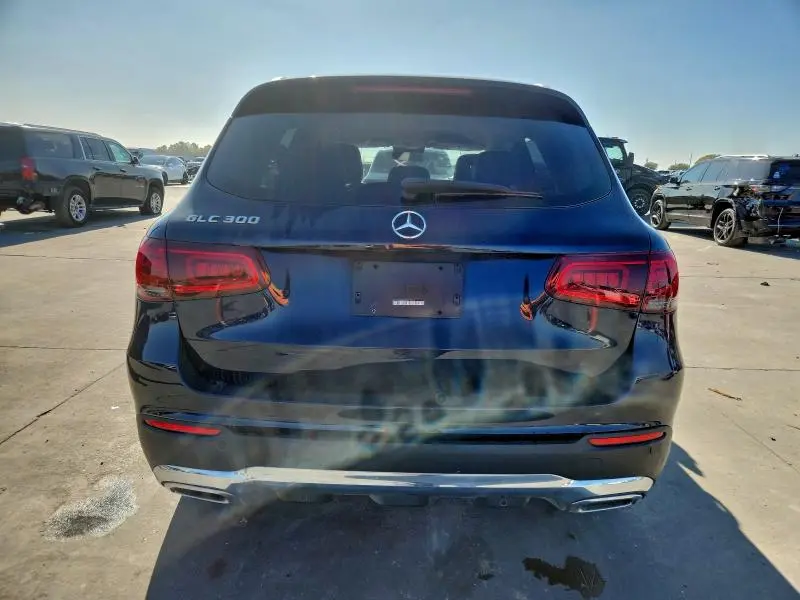 2022 MERCEDES-BENZ GLC 300  