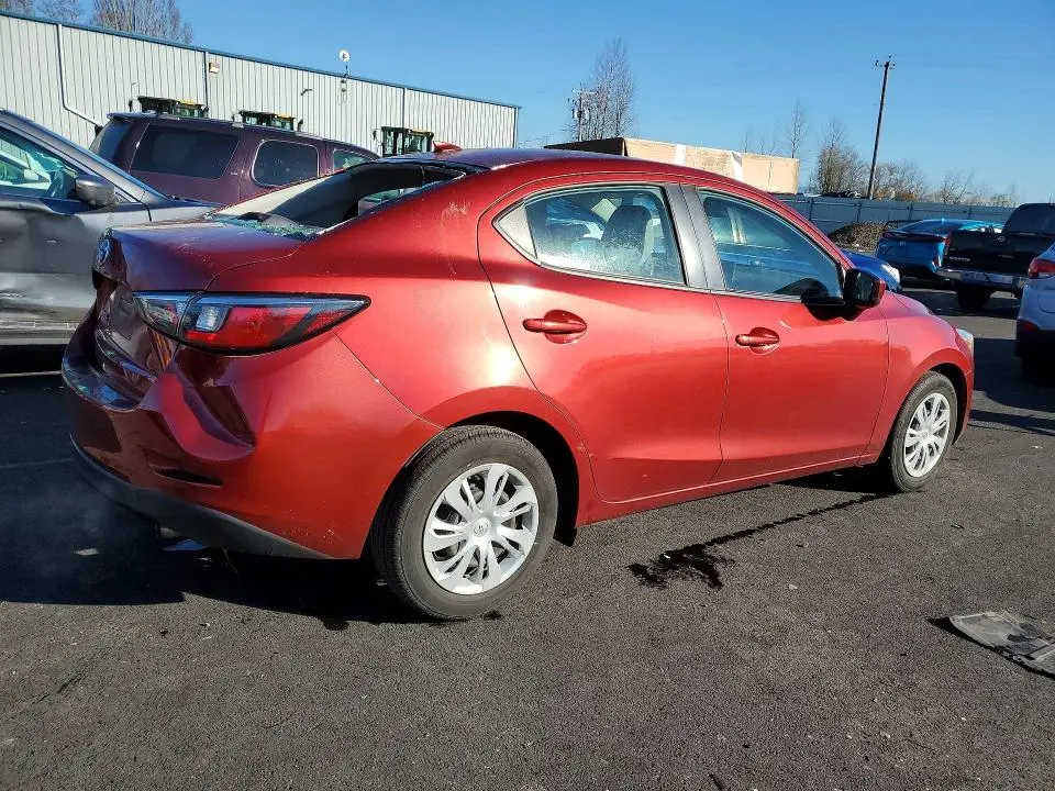 2019 TOYOTA YARIS L  