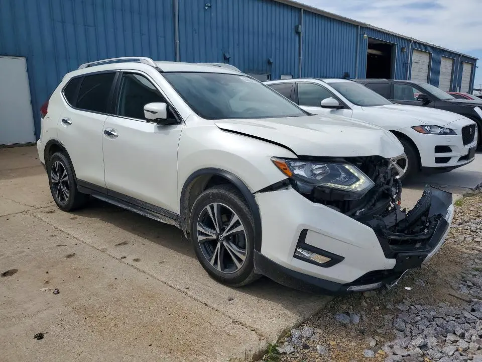 2018 NISSAN ROGUE SL  