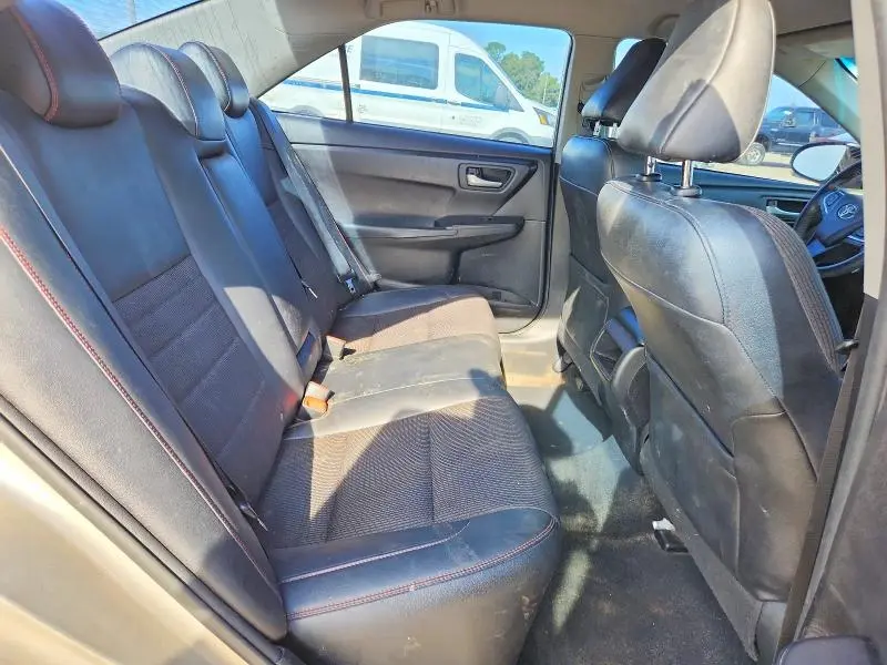 2017 TOYOTA CAMRY SE  